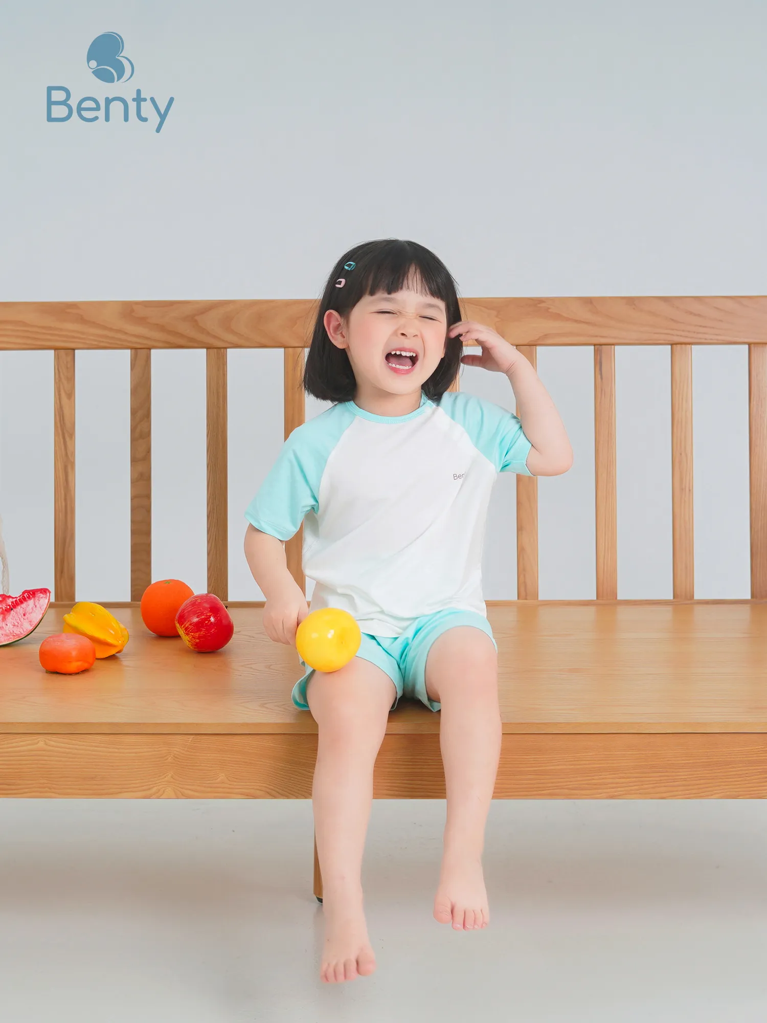 Bộ cộc tay cài chéo trơn nền trắng BENTY, basic cho bé